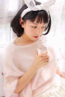 美女叼嗨